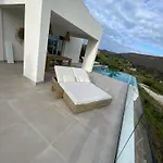 Infinity With Sensational View And Extreme Privacy