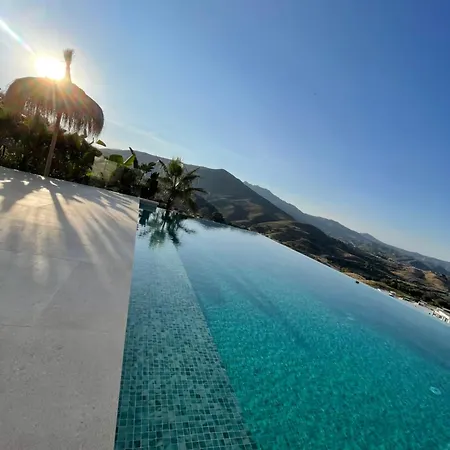 Infinity With Sensational View And Extreme Privacy
